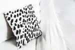 موکاپ کوسن و بالش مبل شیک و زیبا
