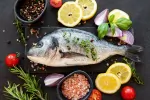 8 تصویر ماهی دورادو با لیمو و ادویجات