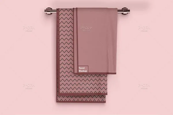 موکاپ حوله سرویس بهداشتی روی آویز