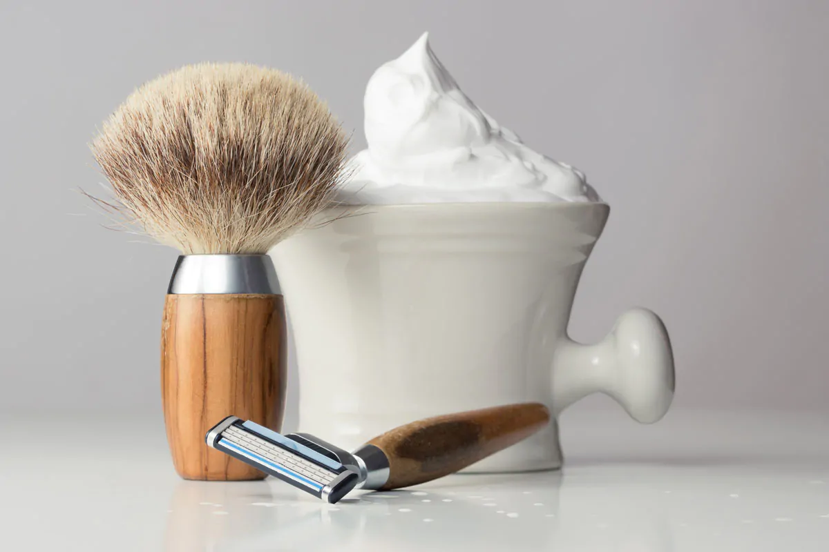 خودتراش و فرچه اصلاح ریش