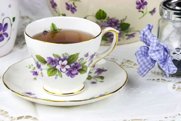 عکس استوک فنجان چینی چای
