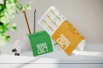 موکاپ تقویم رومیزی