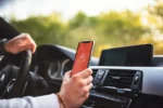 موکاپ آیفون ایکس در اتومبیل - 29