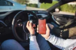 موکاپ آیفون ایکس در اتومبیل - 31
